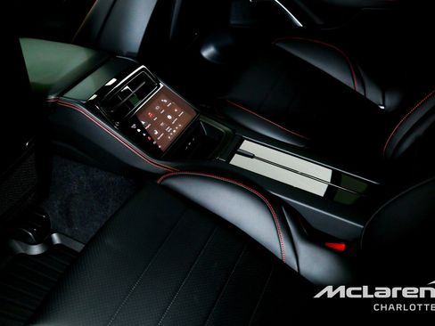 Used 2026 Porsche Panamera GTS image 19