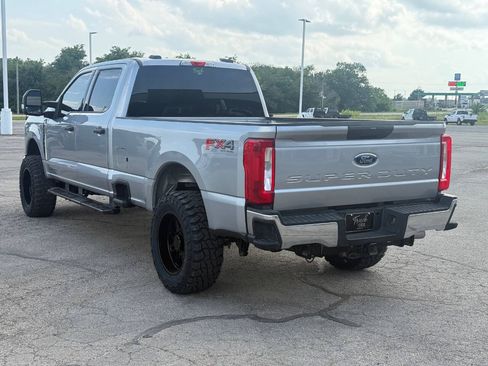 Used 2023 Ford F250 XLT w/ FX4 Off-Road Package AWD/4WD image 8