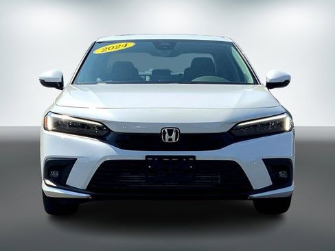 Used 2024 Honda Civic Touring image 2