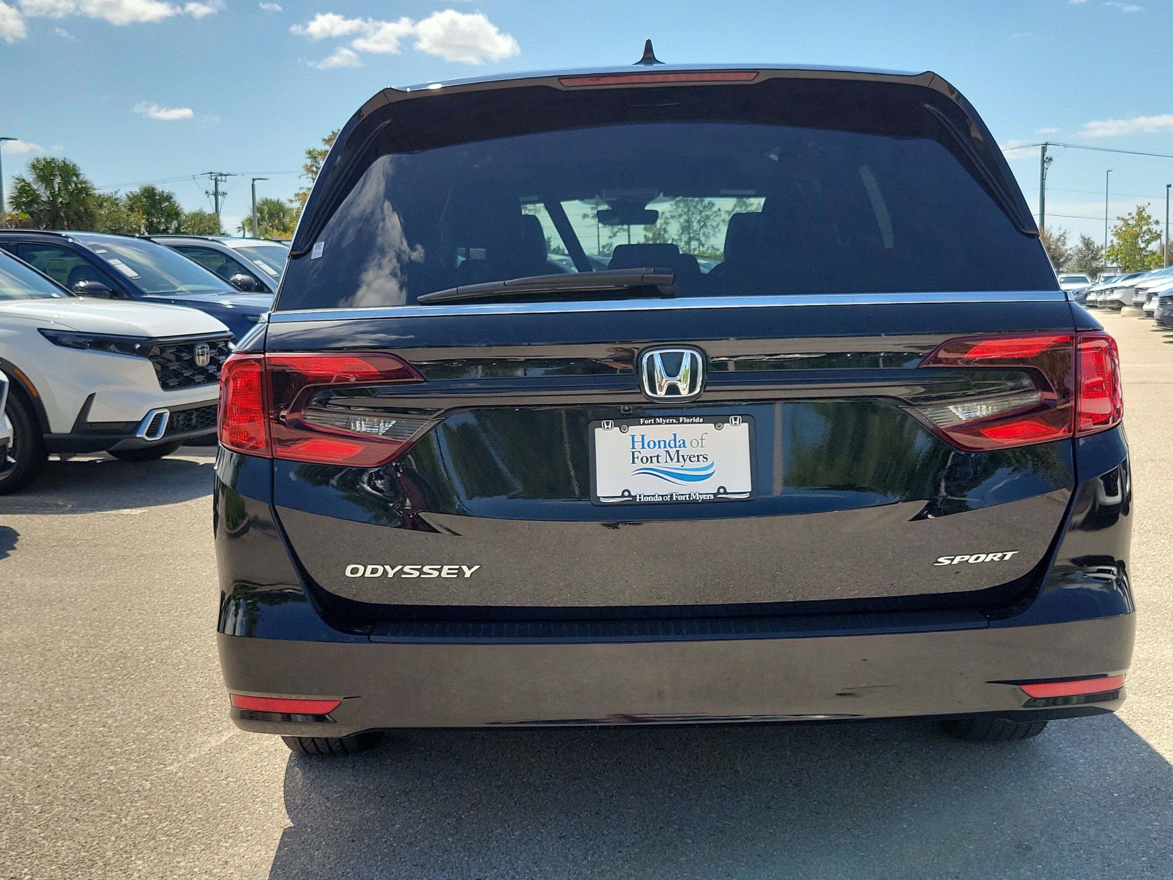 Used 2024 Honda Odyssey Sport image 5