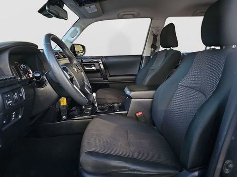 Used 2020 Toyota 4Runner TRD Off-Road image 17