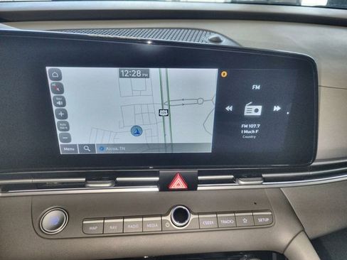 Used 2025 Hyundai Elantra SEL FWD image 18