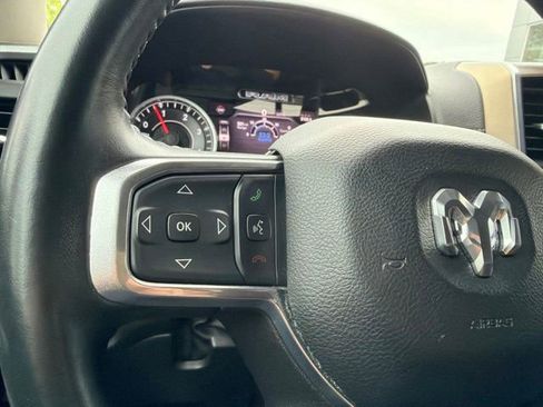 Used 2022 RAM 1500 Laramie AWD/4WD image 30