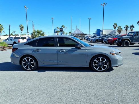 Certified 2025 Honda Civic Sport Touring image 9