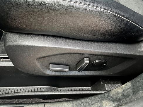 Used 2024 Ford Edge ST image 35