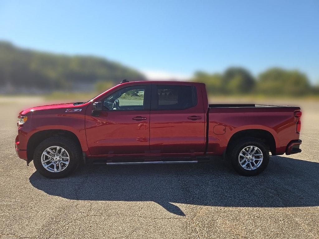 Used 2024 Chevrolet Silverado 1500 RST AWD/4WD image 12