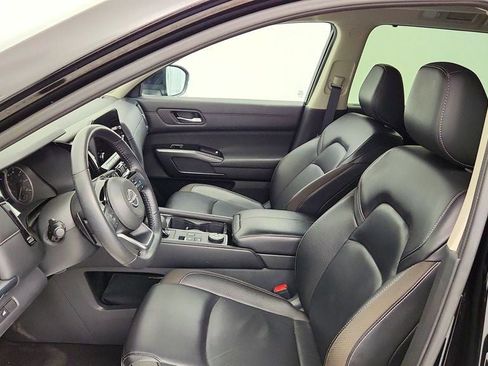 Used 2023 Nissan Pathfinder SL w/ SL Premium Package AWD/4WD image 19