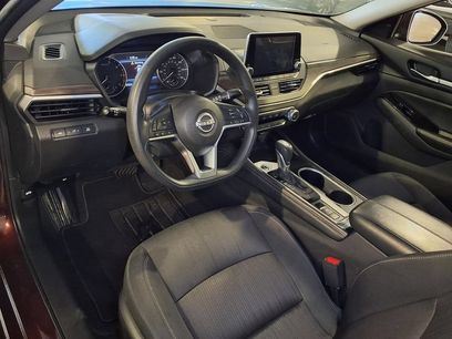 Used 2023 Nissan Altima 2.5 SV