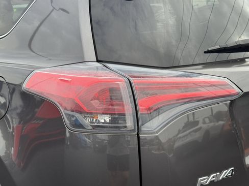 Used 2017 Toyota RAV4 XLE w/ All Weather Liner Package AWD/4WD image 11