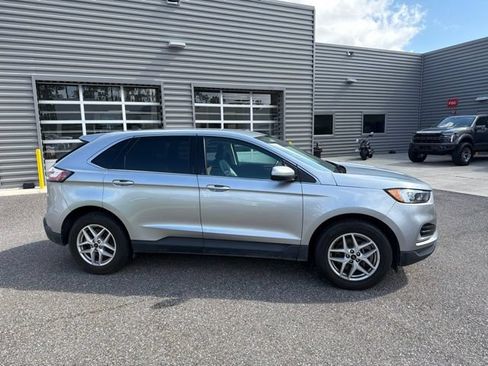Used 2024 Ford Edge SEL AWD/4WD image 3