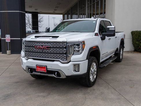 Used 2020 GMC Sierra 2500 Denali w/ Denali Ultimate Package image 3
