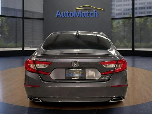 Used 2019 Honda Accord Sport image 9