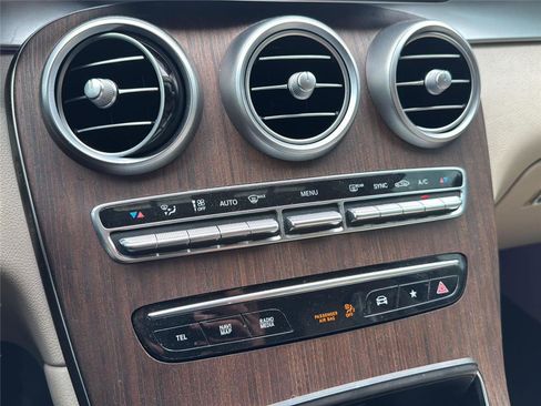 Used 2020 Mercedes-Benz GLC 300 4MATIC Coupe w/ Parking Assistance Package image 18