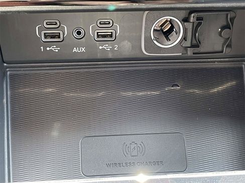 New 2025 Jeep Grand Cherokee L Limited w/ Luxury Tech Group II image 19