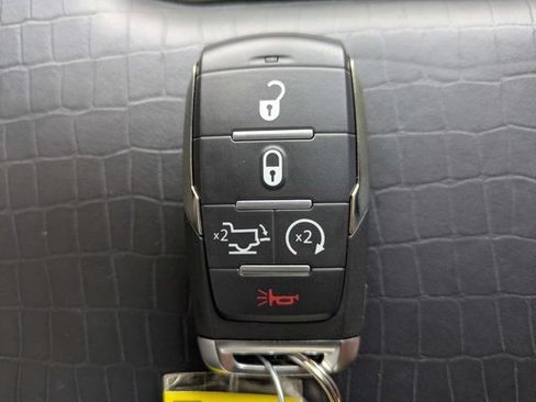 Used 2023 RAM 1500 Limited w/ Body Color Bumper Group AWD/4WD image 30