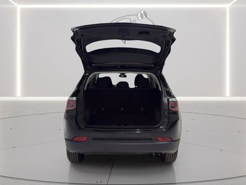 Used 2019 Jeep Compass Sport AWD/4WD image 9