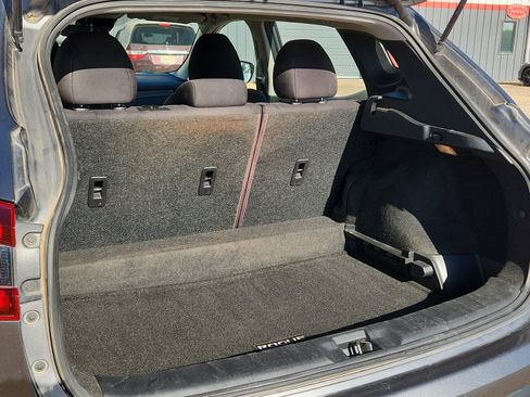 Used 2021 Nissan Rogue Sport S image 8