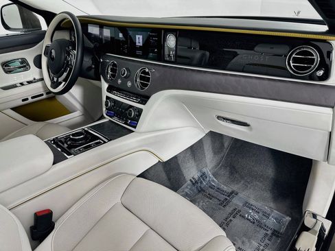 Certified 2026 Rolls-Royce Ghost AWD/4WD image 29