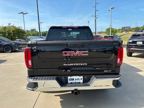 Used 2025 GMC Sierra 1500 SLT RWD image 2