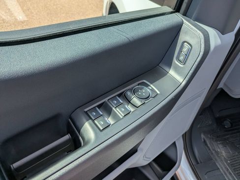 New 2026 Ford F350 4x4 Crew Cab DRW Super Duty image 8