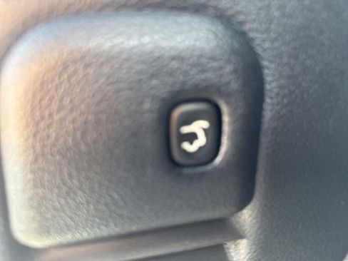 Used 2021 Jeep Grand Cherokee Laredo X AWD/4WD image 10