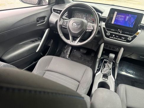 Certified 2024 Toyota Corolla Cross SE image 26