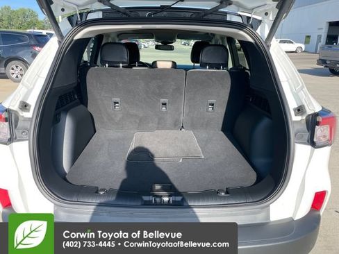Used 2021 Ford Escape Titanium AWD/4WD image 30