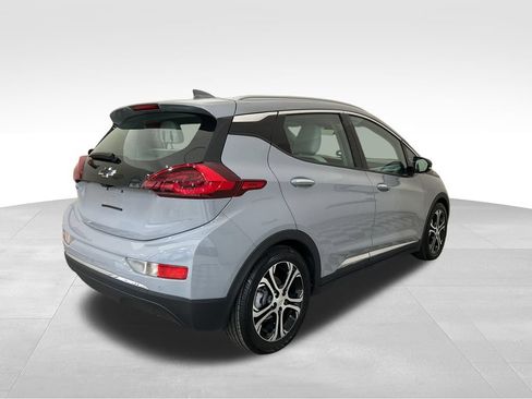 Used 2020 Chevrolet Bolt Premier w/ Infotainment Package FWD image 5