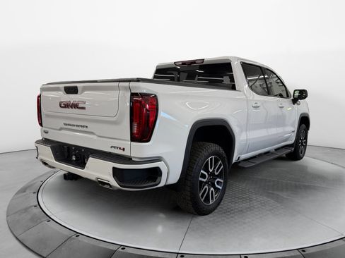 Used 2021 GMC Sierra 1500 AT4 w/ AT4 Value Package AWD/4WD image 5