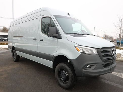 Used 2026 Mercedes-Benz Sprinter 2500 image 7