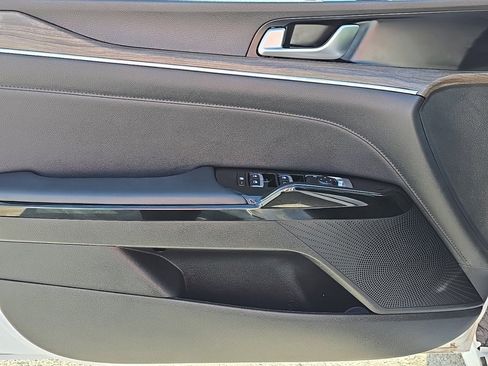 Used 2023 Kia K5 EX image 11