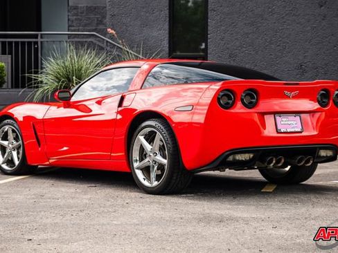 Used 2013 Chevrolet Corvette Coupe w/ 3LT Preferred Equipment Group RWD image 44