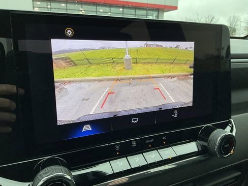 Used 2024 Chevrolet Colorado Trail Boss w/ Advanced Trailering Package image 17