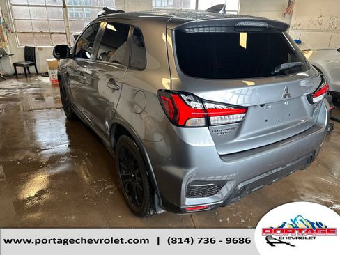Used 2024 Mitsubishi Outlander Sport ES AWD/4WD image 3