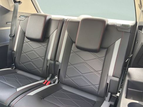 New 2026 Volkswagen Atlas Peak Edition AWD/4WD image 28