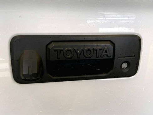 Used 2016 Toyota Tundra 1794 Edition image 32