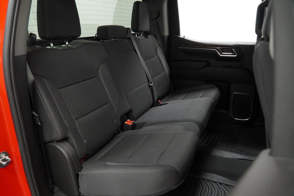 Used 2024 Chevrolet Silverado 1500 LT AWD/4WD image 35