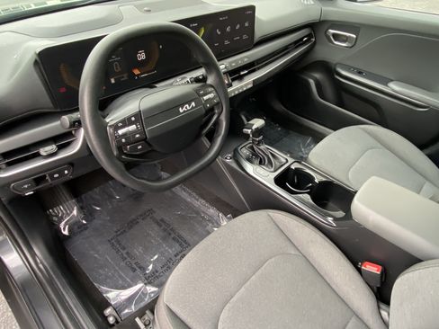 Used 2025 Kia K4 FWD image 17