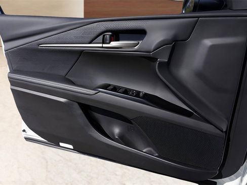 Used 2025 Toyota Camry XSE image 22