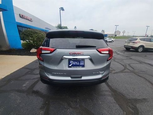 Used 2024 GMC Terrain SLE w/ Driver Convenience Package AWD/4WD image 6