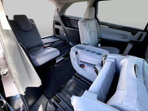 Used 2024 Honda Odyssey EX image 21