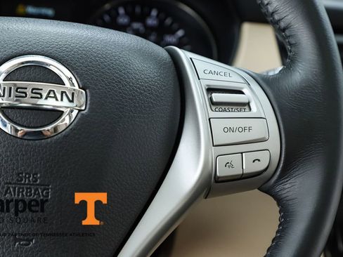 Used 2016 Nissan Rogue SL image 61