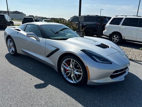 Used 2016 Chevrolet Corvette Stingray Coupe w/ 2LT Preferred Equipment Group RWD image 1