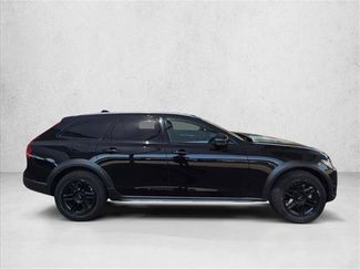 Used 2022 Volvo V90 B6 Cross Country w/ Advanced Package AWD/4WD video 4