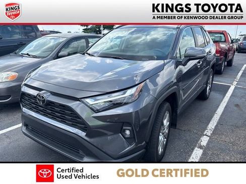 Used 2023 Toyota RAV4 XLE Premium FWD image 4