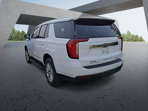 Used 2023 GMC Yukon SLT AWD/4WD image 3