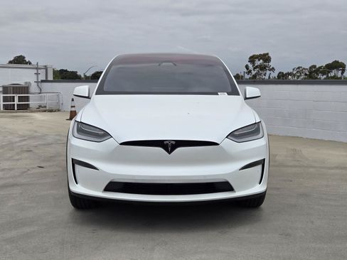 Used 2022 Tesla Model X Plaid AWD/4WD image 3