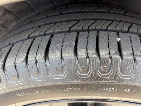 Used 2022 Kia Carnival SX image 10