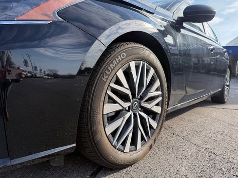 Used 2024 Nissan Altima 2.5 SV image 30