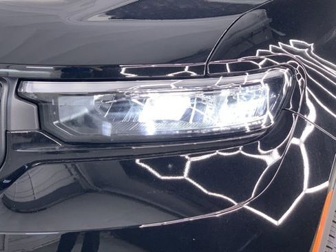 New 2025 Jeep Grand Cherokee L Limited w/ Luxury Tech Group II image 10